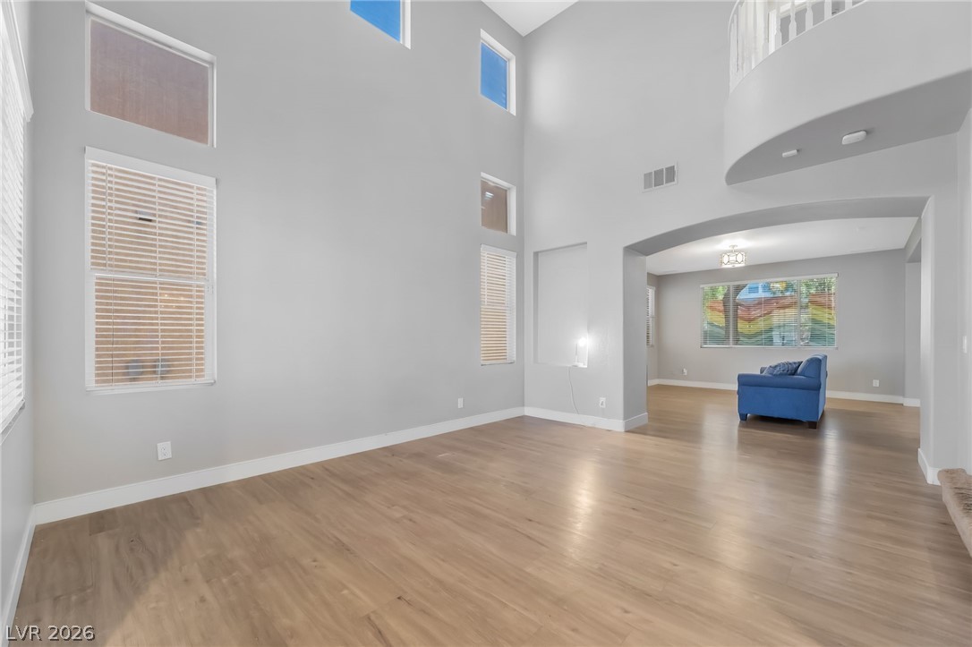 9921 Canyon Peak Drive Property Photo 5