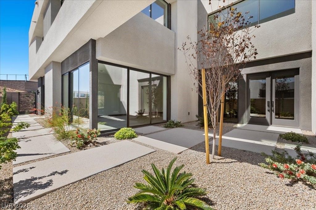 36 Rainbow Point Place Property Photo 3