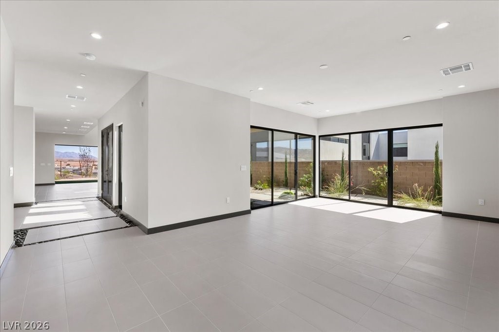 36 Rainbow Point Place Property Photo 13