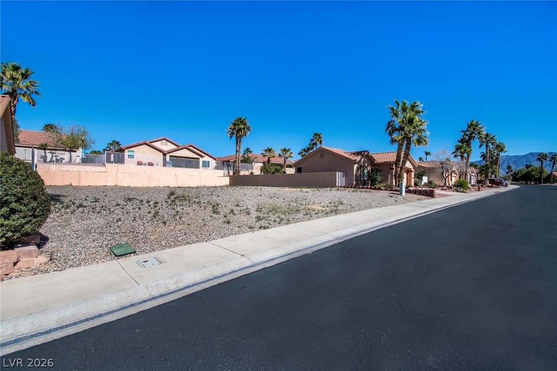 663 Mountain View Drive Property Photo 2