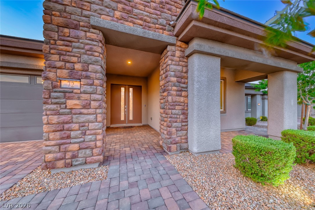 72 Reflection Cove Drive Property Photo 4