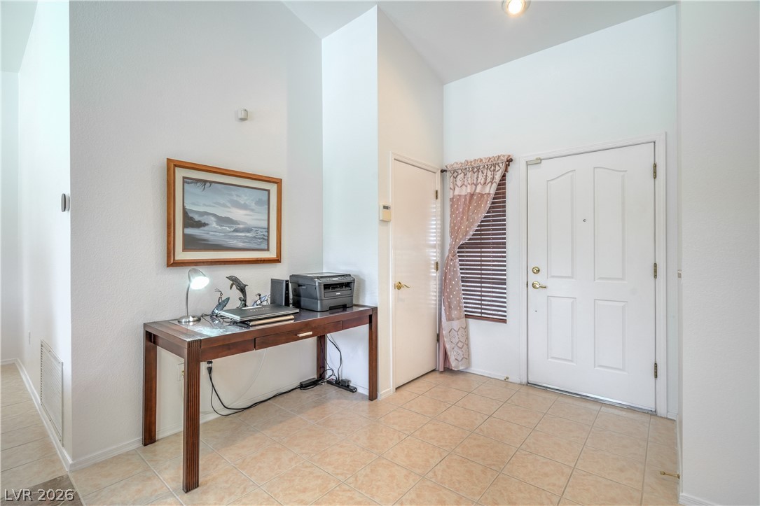8509 Festival Drive Property Photo 4