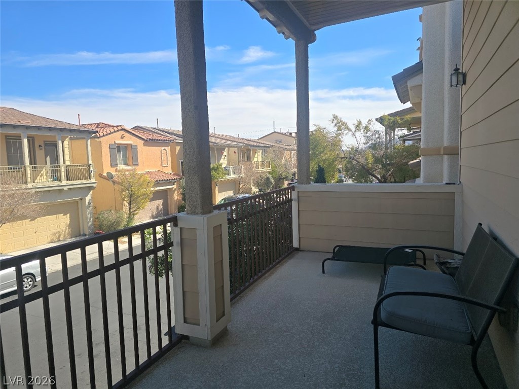 9833 Black Mulberry Street Property Photo 8