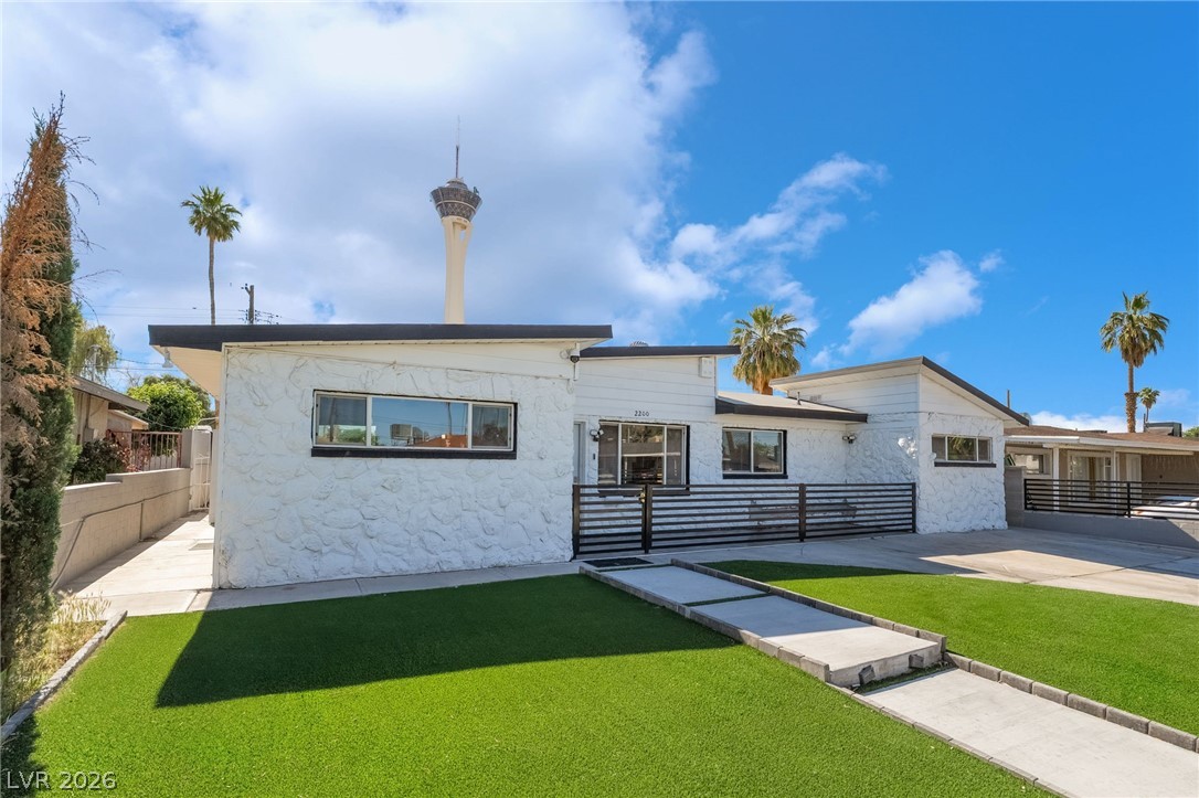 2200 Santa Ynez Drive Property Photo 4