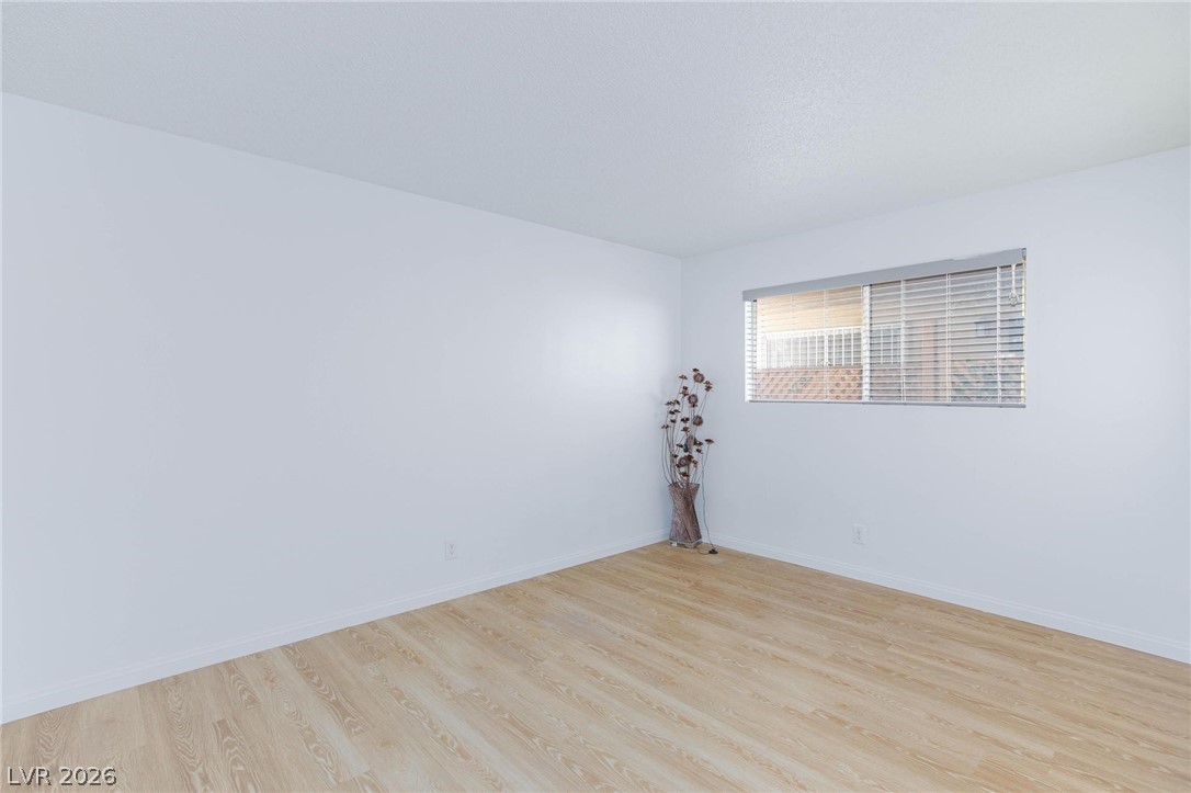 3821 1/2 Daisy Street 26 Property Photo 15