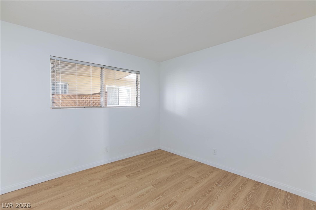 3821 1/2 Daisy Street 26 Property Photo 17