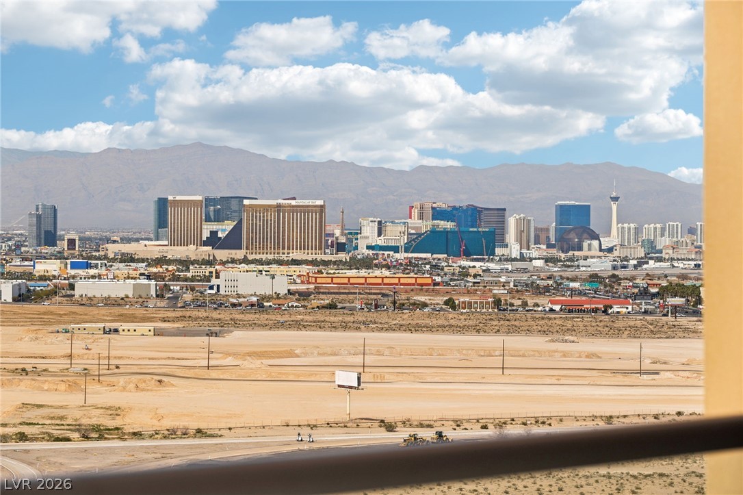 8255 Las Vegas Boulevard 2002 Property Photo 40