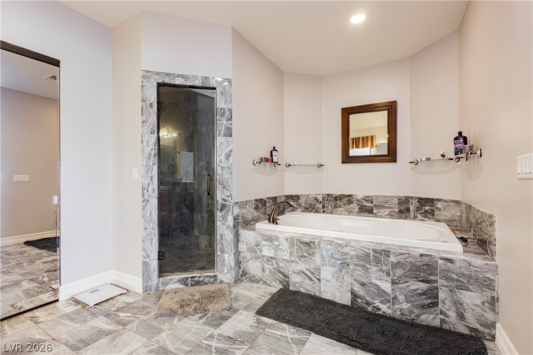 113 Caperna Court Property Photo 7