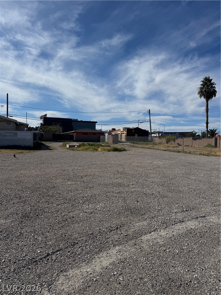 1933 North Bruce Street Property Photo 2