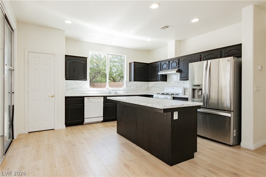 8224 Cassis Court Property Photo 9