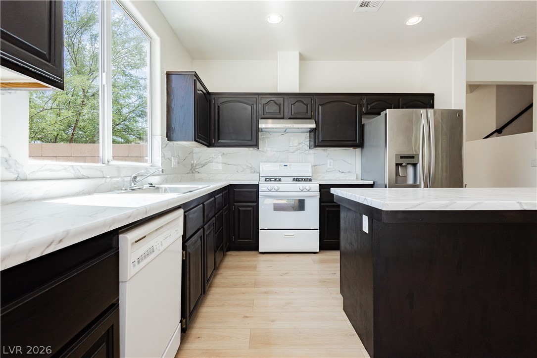 8224 Cassis Court Property Photo 10