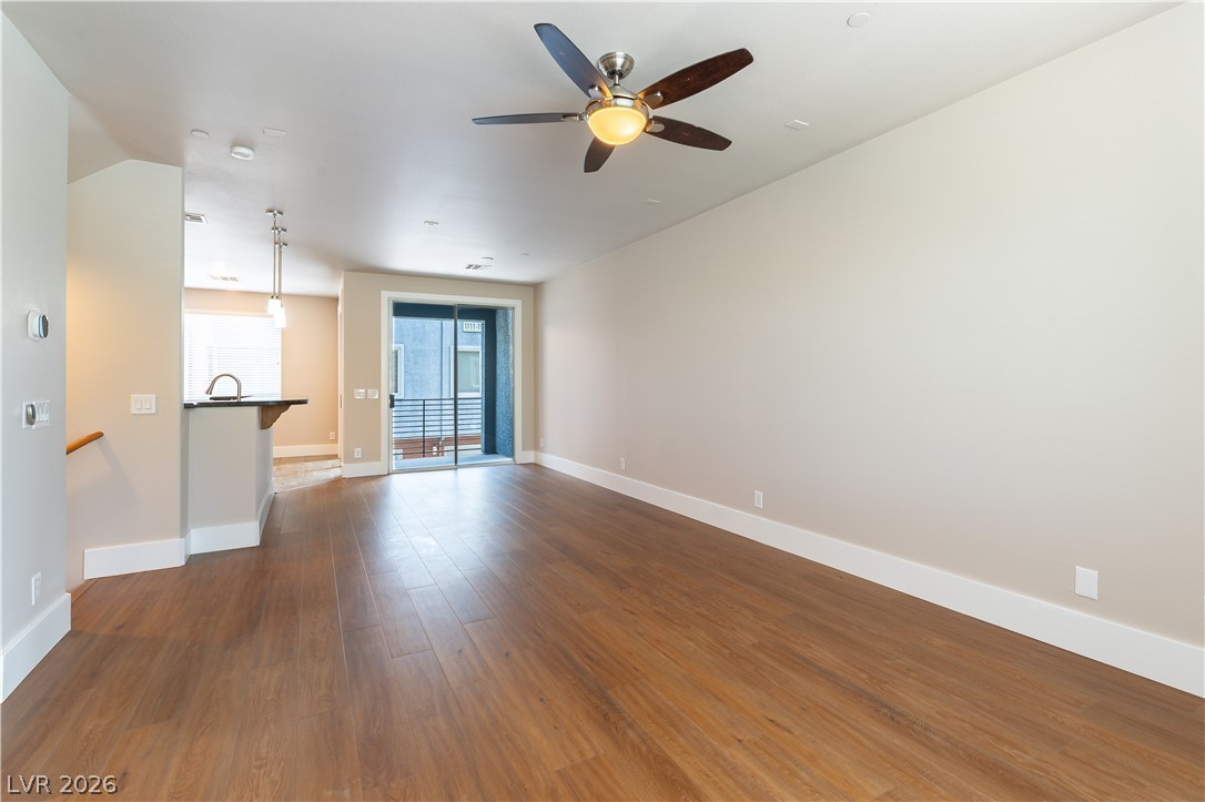 9050 West Tropicana Avenue 1107 Property Photo 4