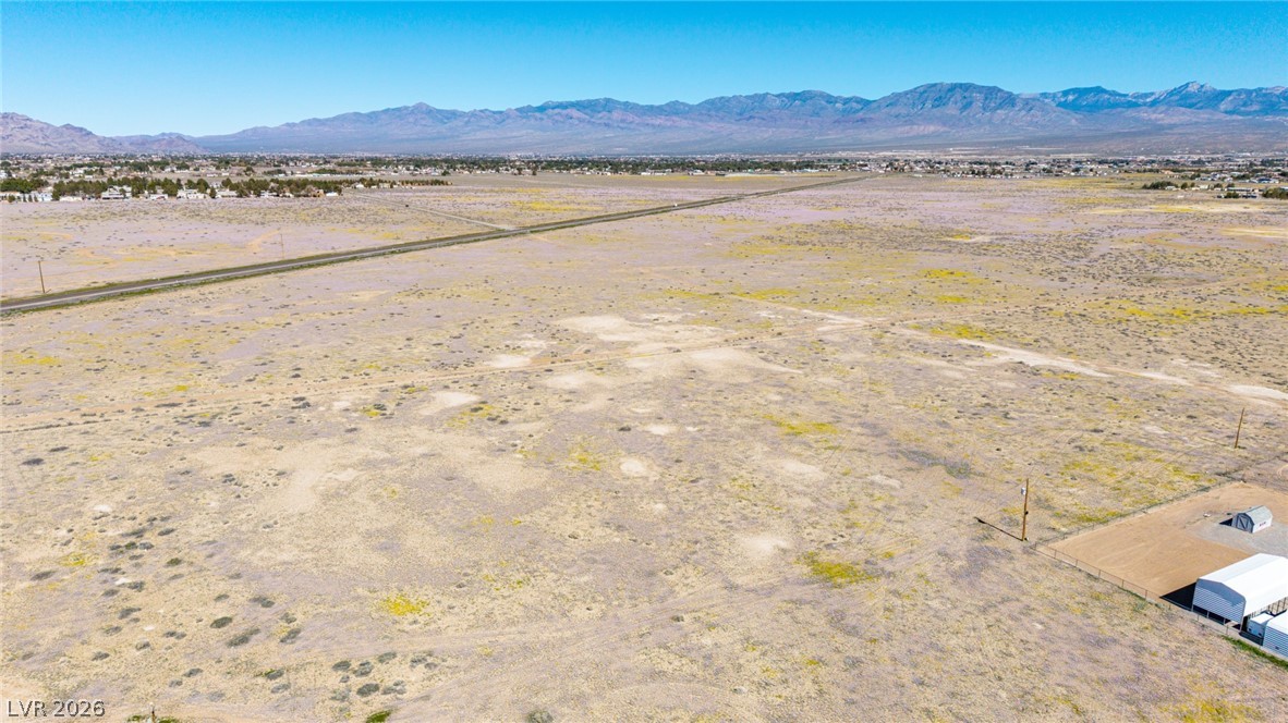 2331 West Flamingo Road Property Photo 6