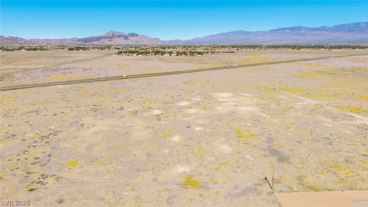 2331 West Flamingo Road Property Photo 7