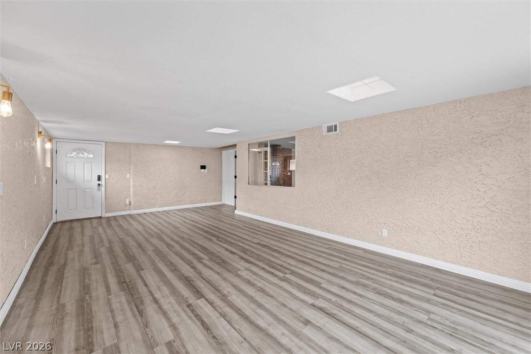 325 West Rochell Drive Property Photo 13