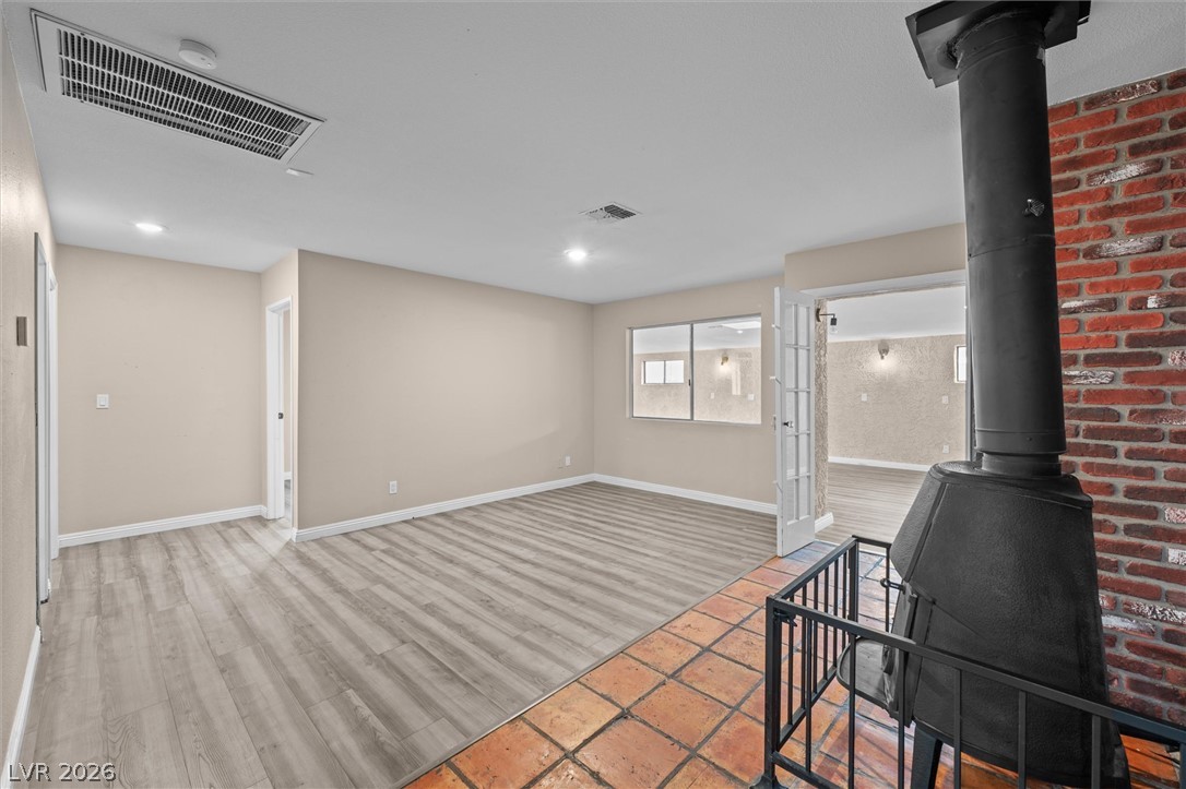 325 West Rochell Drive Property Photo 16