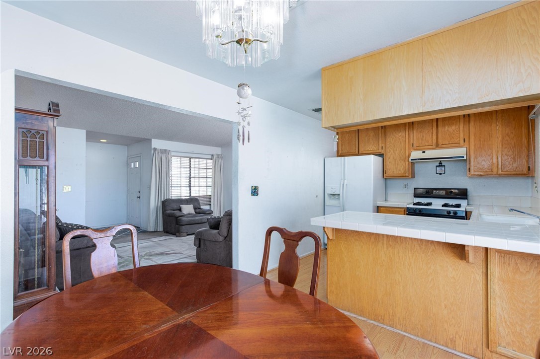 2546 Wolverton Avenue Property Photo 11