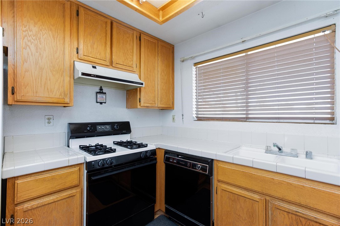 2546 Wolverton Avenue Property Photo 13
