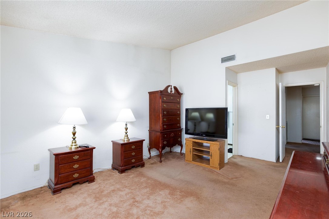 2546 Wolverton Avenue Property Photo 18