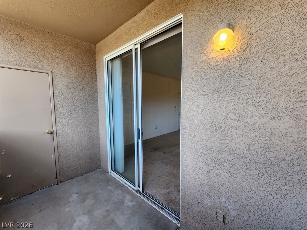 231 West Horizon Ridge Parkway 417 Property Photo 10