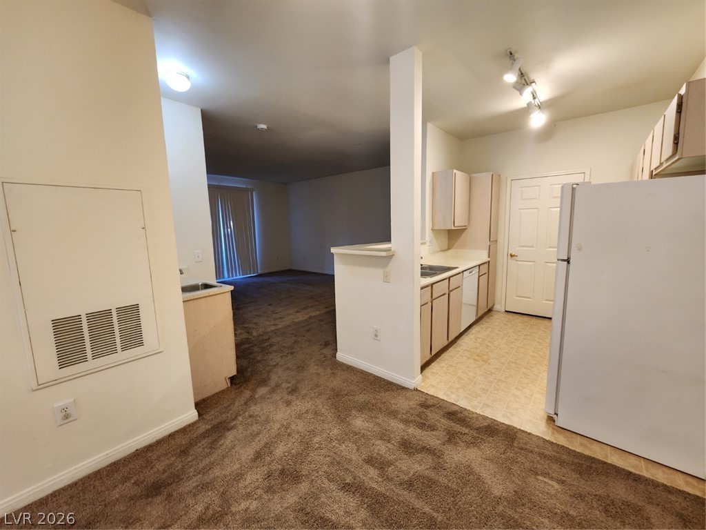 231 West Horizon Ridge Parkway 417 Property Photo 13