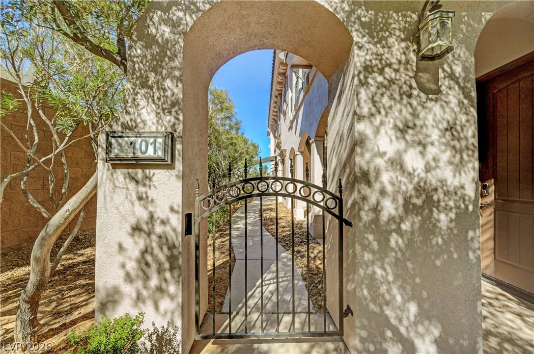 10 Via Visione 101 Property Photo 4