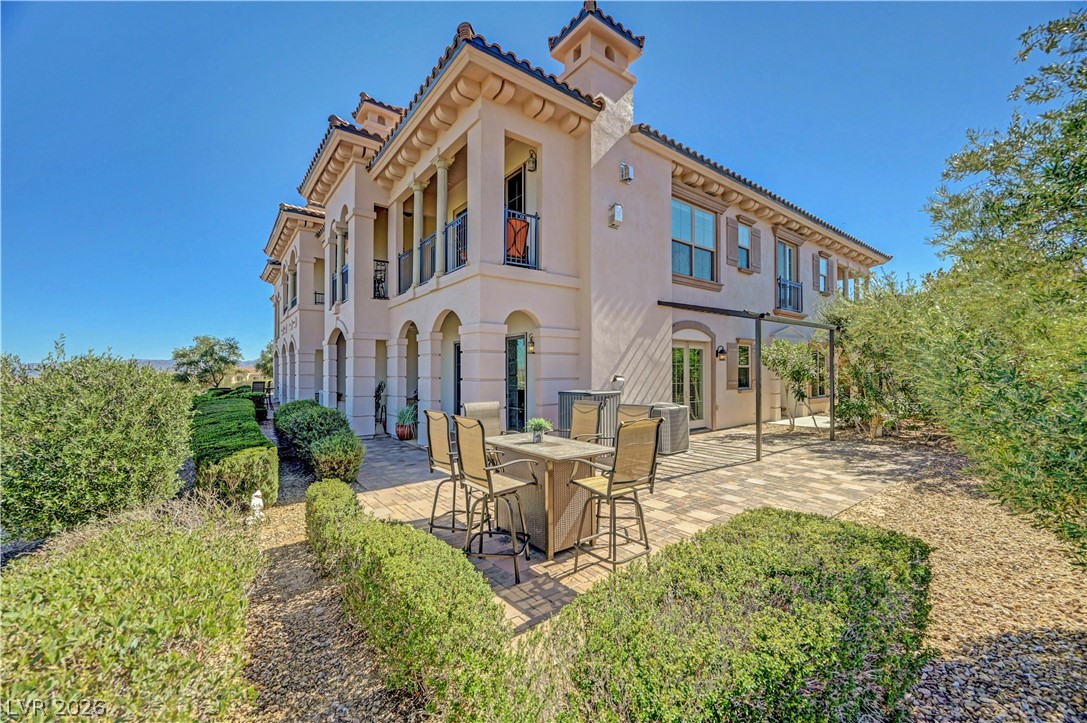 10 Via Visione 101 Property Photo 47
