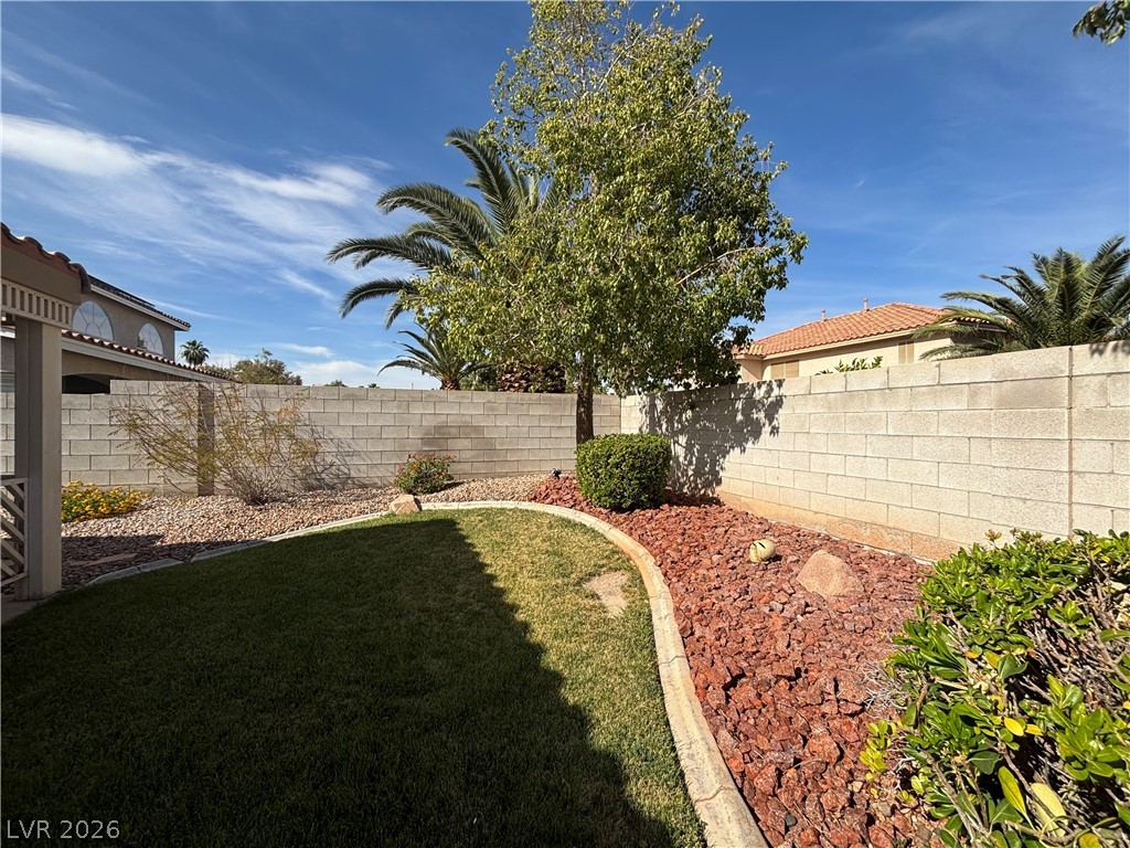 9144 Amber Waves Street Property Photo 7