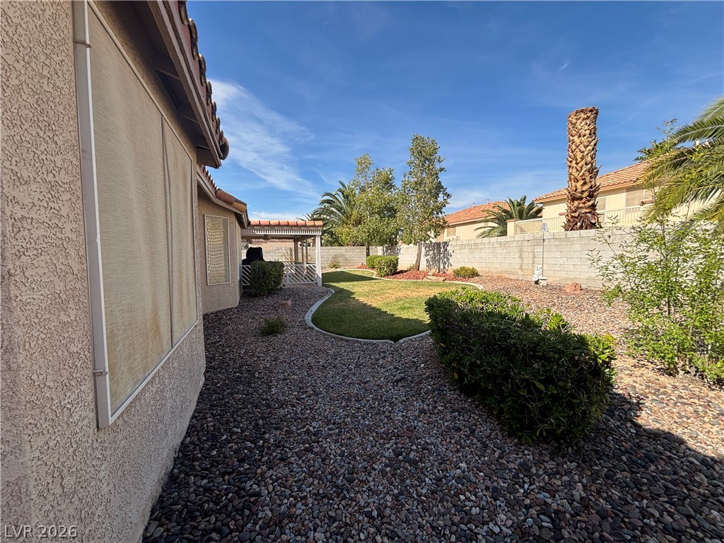 9144 Amber Waves Street Property Photo 12