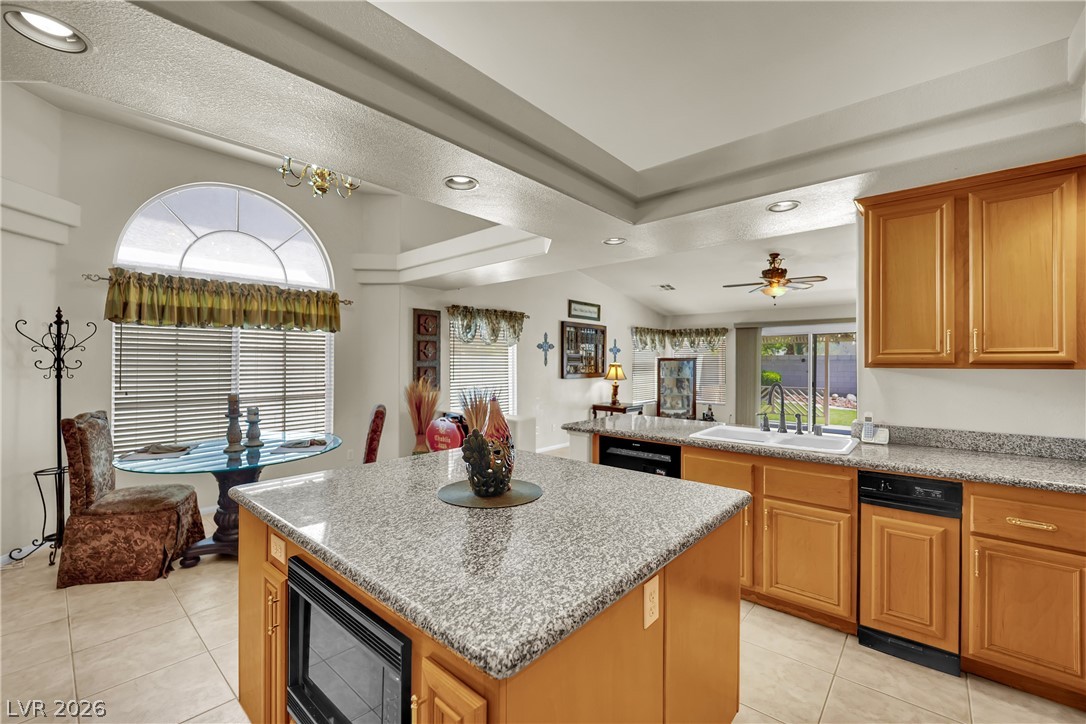 9144 Amber Waves Street Property Photo 38