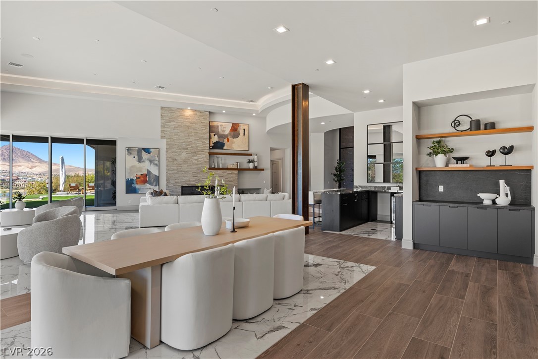 1 Costa Del Sol Court Property Photo 9