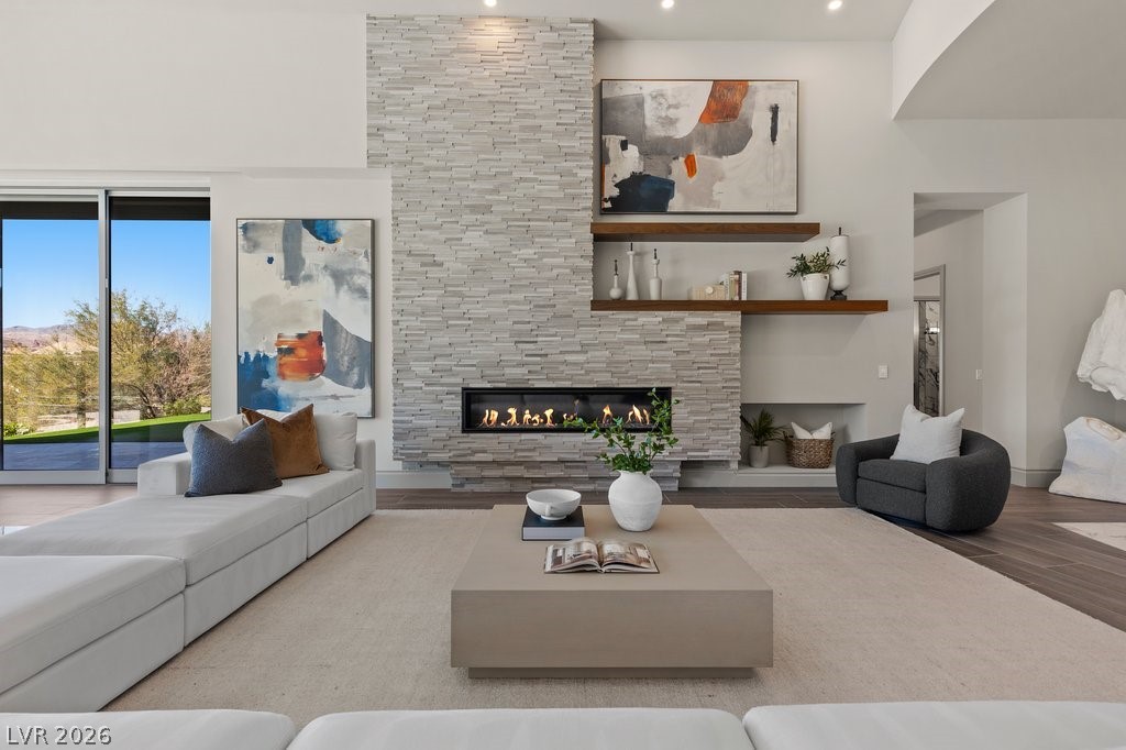 1 Costa Del Sol Court Property Photo 12