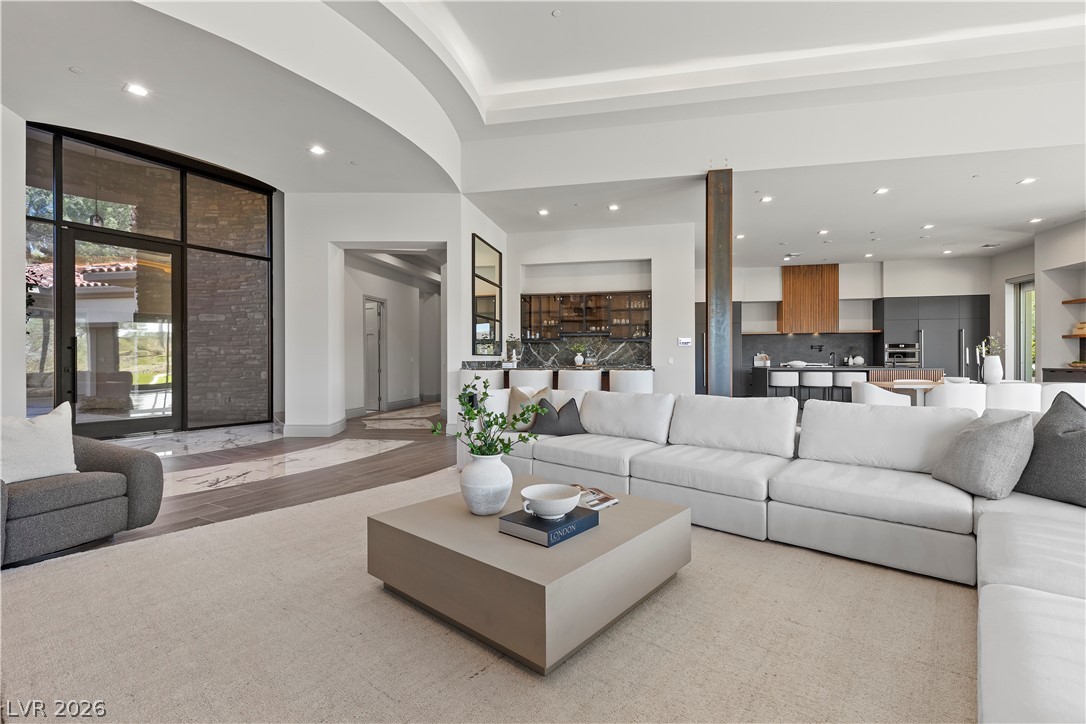 1 Costa Del Sol Court Property Photo 14