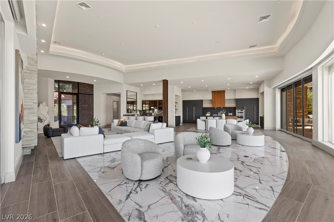 1 Costa Del Sol Court Property Photo 15