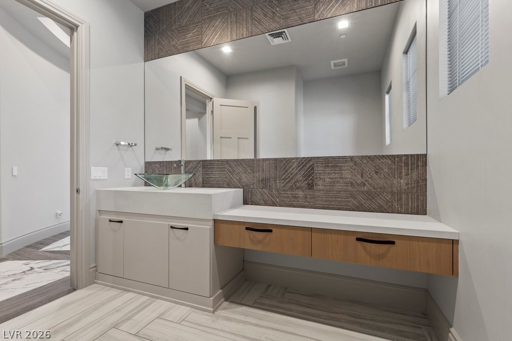 1 Costa Del Sol Court Property Photo 57