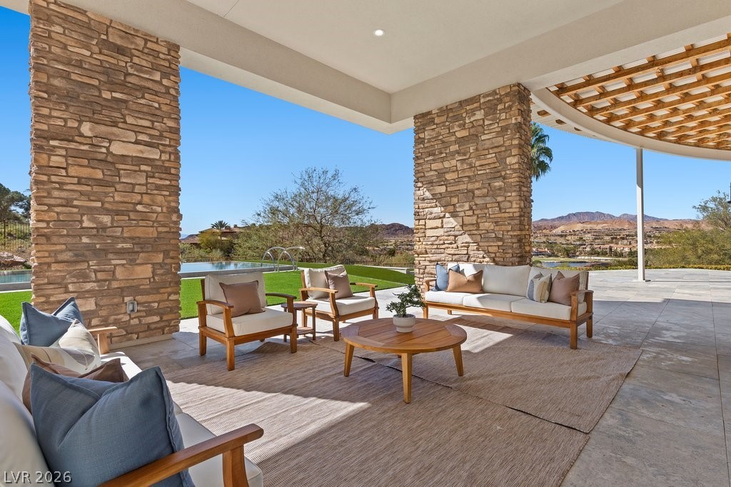 1 Costa Del Sol Court Property Photo 70