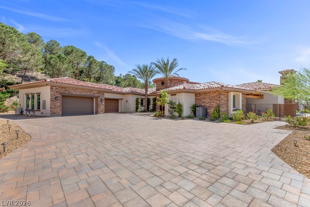 1 Costa Del Sol Court Property Photo 88
