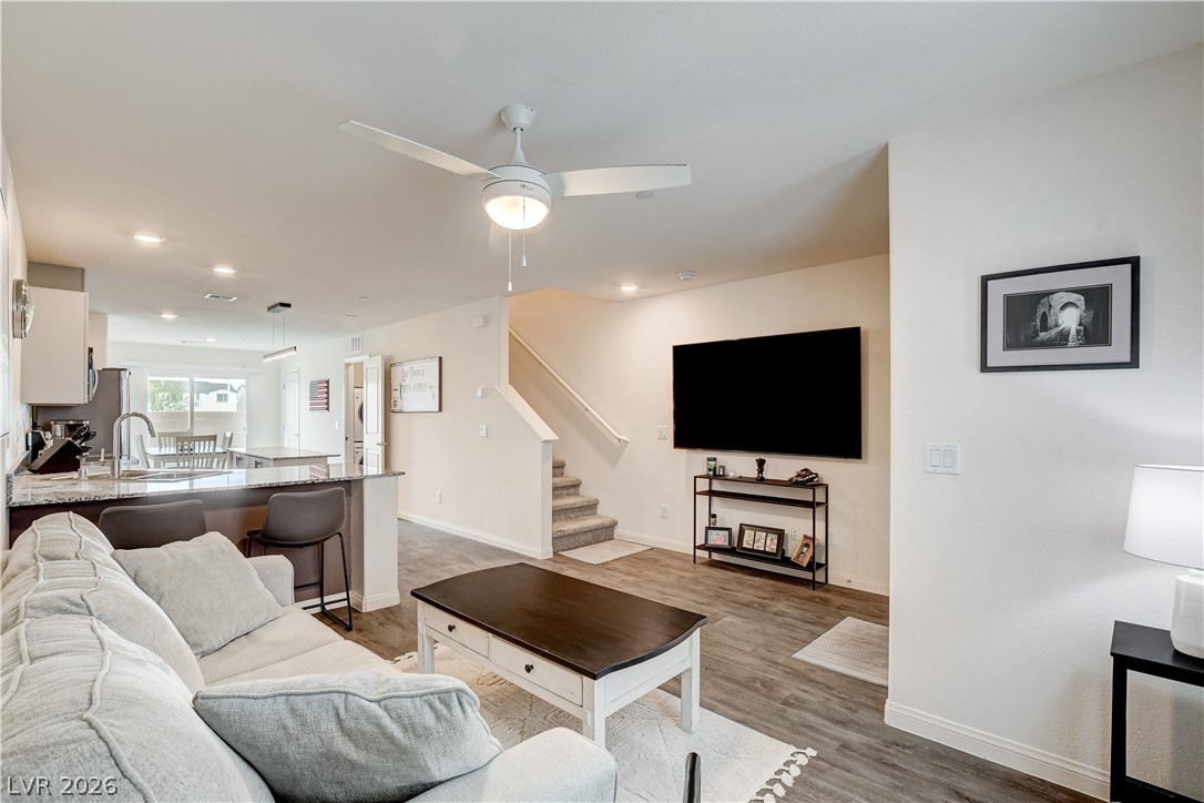 2945 White Selzter Court Property Photo 8
