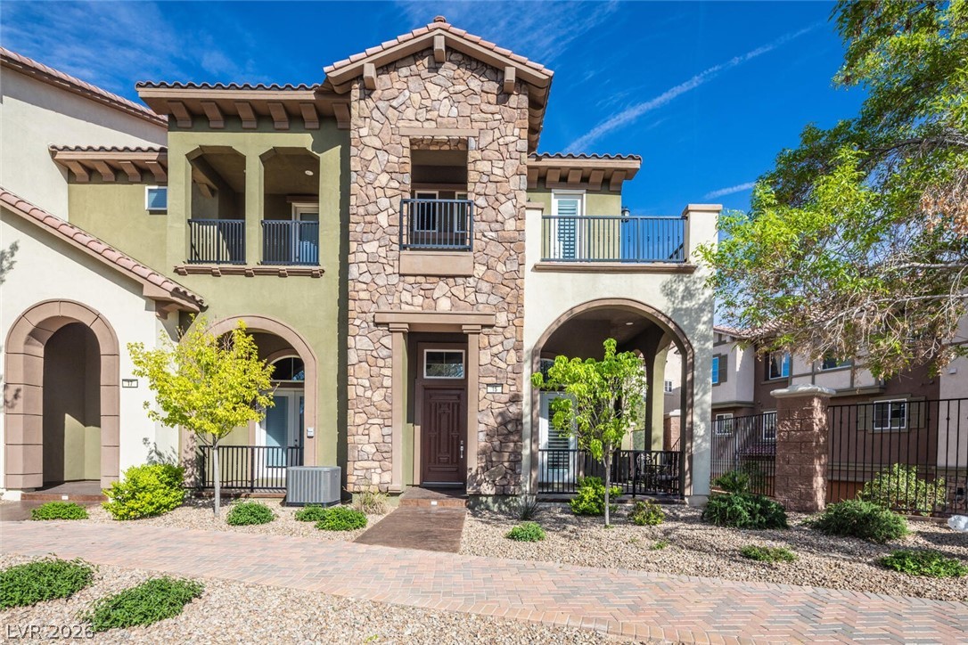 15 Via Di Vita Property Photo 1