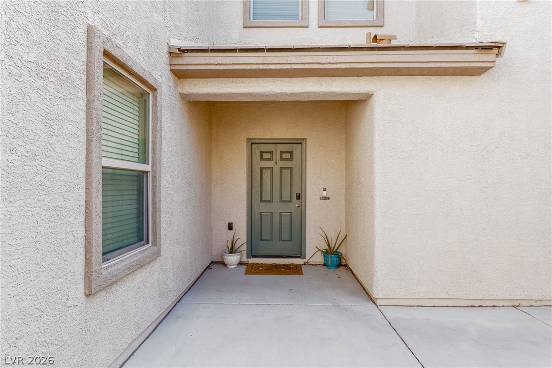 4464 Penguin Avenue Property Photo 2