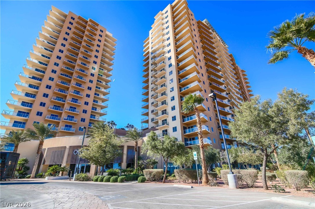8255 Las Vegas Boulevard 819 Property Photo 1