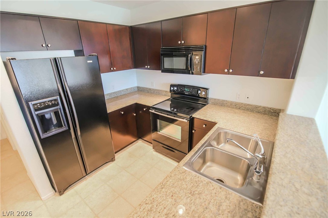 8255 Las Vegas Boulevard 819 Property Photo 7