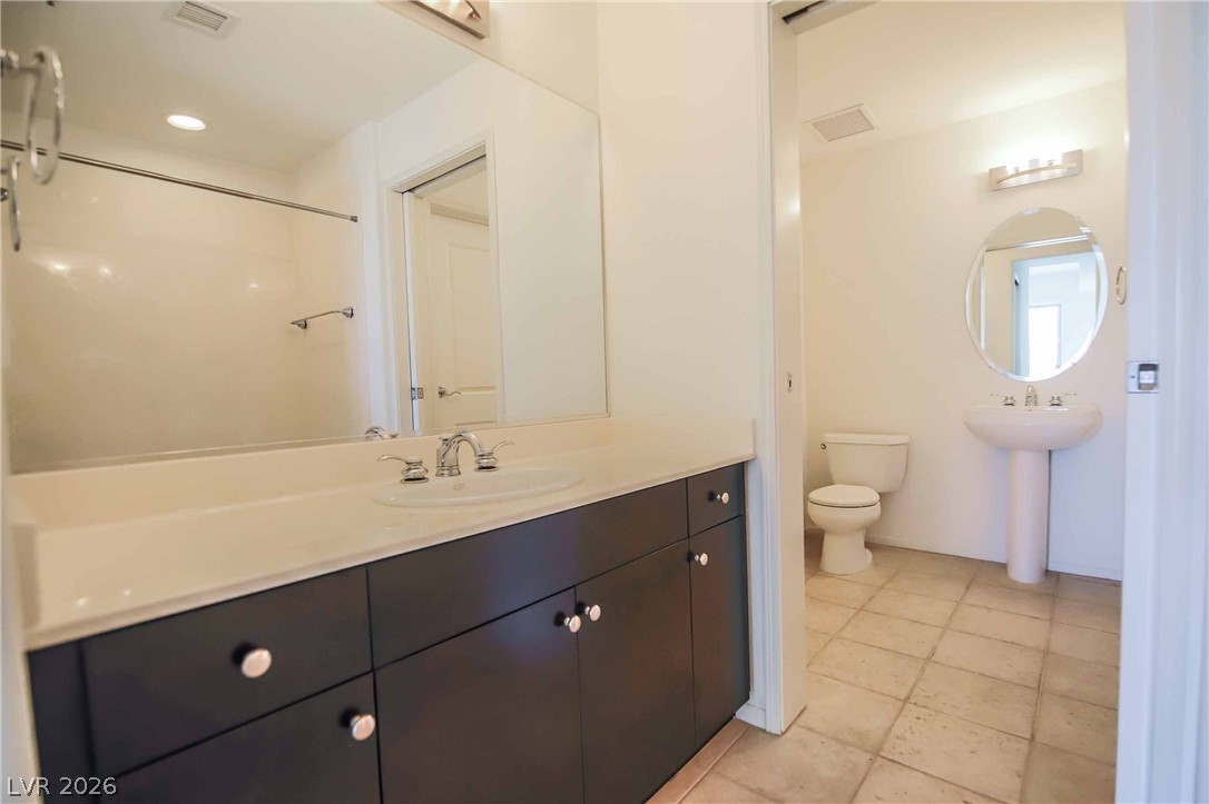 8255 Las Vegas Boulevard 819 Property Photo 11
