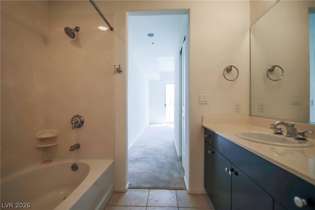 8255 Las Vegas Boulevard 819 Property Photo 13