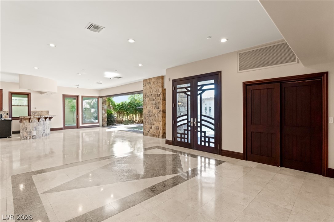 1729 Tangiers Drive Property Photo 8