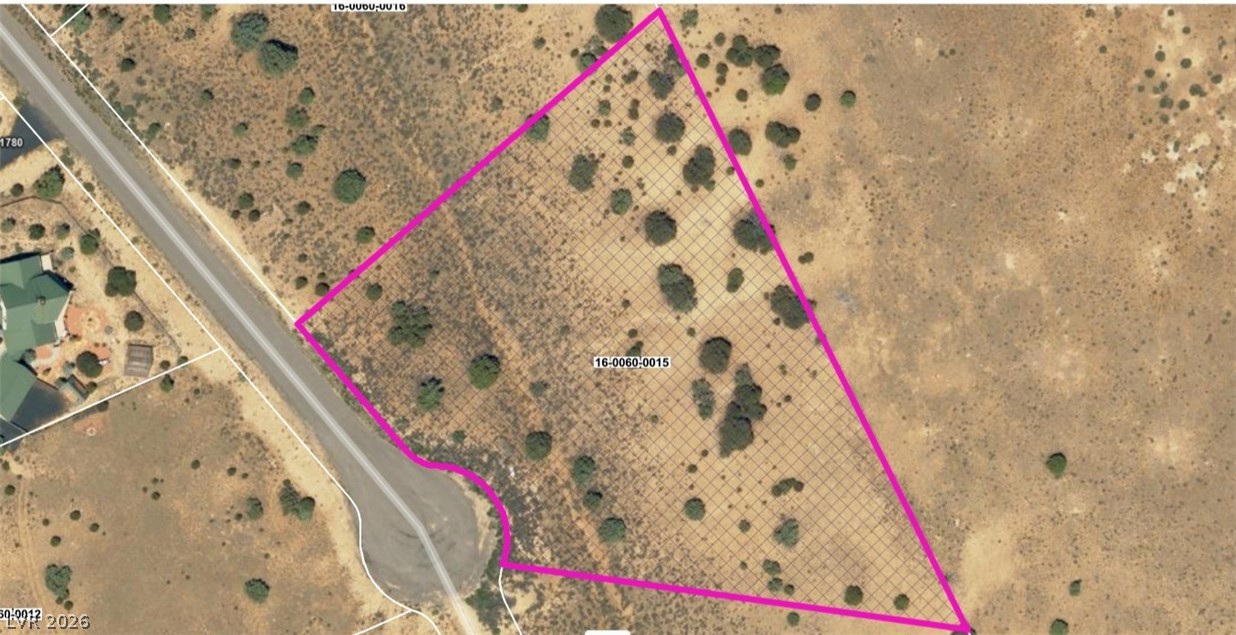 1825 East Eagle Ridge Circle Property Photo 3