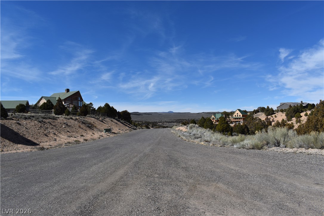 1825 East Eagle Ridge Circle Property Photo 9