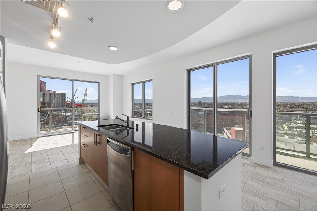 200 West Sahara Avenue 1201 Property Photo 4