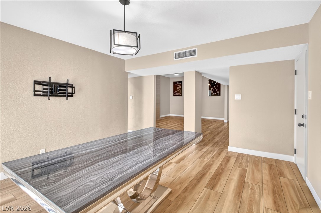 5209 Champions Avenue Property Photo 9