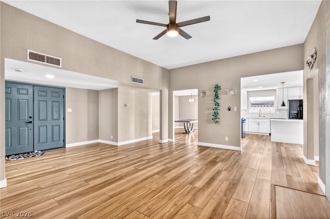 5209 Champions Avenue Property Photo 13